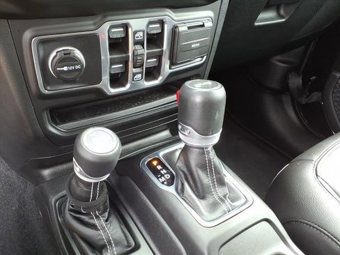 Used 2023 Jeep Wrangler Unlimited Sahara w/ Cold Weather Group image 26