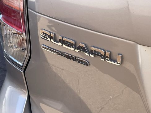 Used 2017 Subaru Forester 2.5i Limited w/ Popular Package #2 image 9