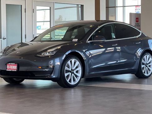 Used 2018 Tesla Model 3 Long Range RWD image 8