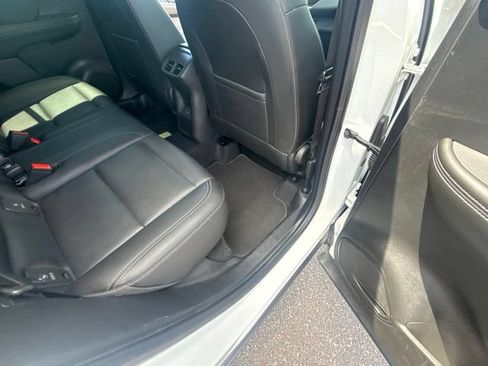 Used 2024 Buick Envision Preferred AWD/4WD image 38