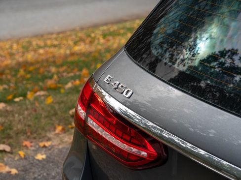 Used 2023 Mercedes-Benz E 450 4MATIC All-Terrain Wagon image 12