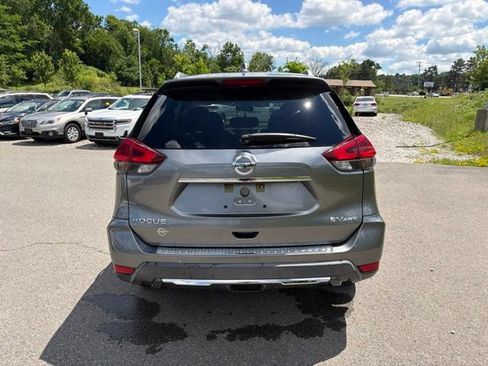 Used 2018 Nissan Rogue SV AWD/4WD image 9