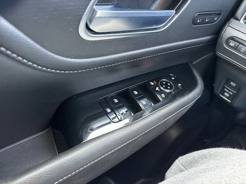 Used 2025 INFINITI QX80 Sensory image 15