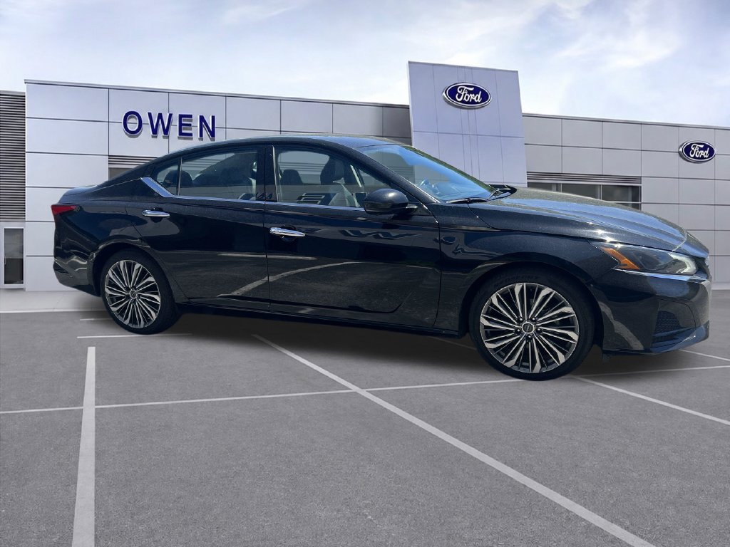 Used 2023 Nissan Altima 2.5 SL FWD image 3