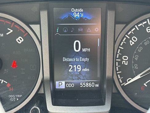 Used 2022 Toyota Tacoma TRD Sport w/ TRD Premium Sport Package AWD/4WD image 21