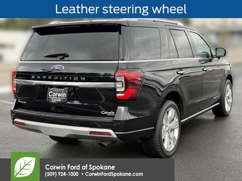 Used 2023 Ford Expedition Platinum AWD/4WD image 16