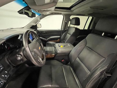 Used 2018 Chevrolet Suburban Premier image 27