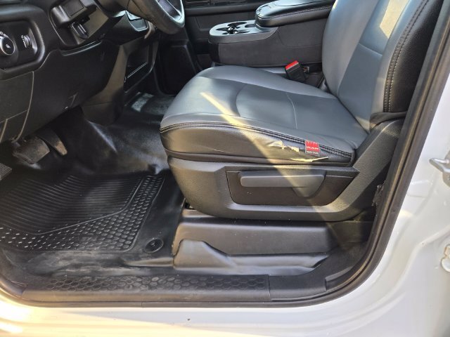 Used 2022 RAM 2500 Tradesman w/ Chrome Appearance Group AWD/4WD image 19