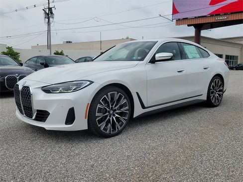 Used 2024 BMW 430i Gran Coupe xDrive w/ Premium Package image 6