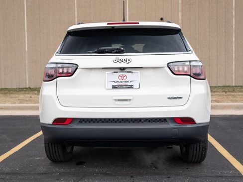 Used 2019 Jeep Compass Latitude w/ Cold Weather Group image 8