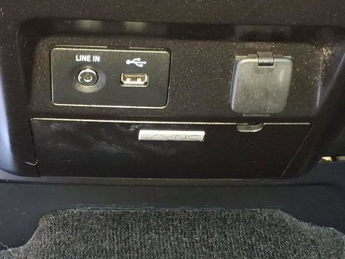 Used 2015 Ford F150 XLT AWD/4WD image 13