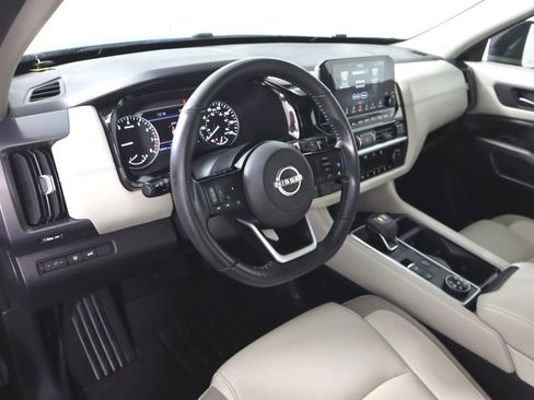 Certified 2022 Nissan Pathfinder SL w/ SL Premium Package image 10