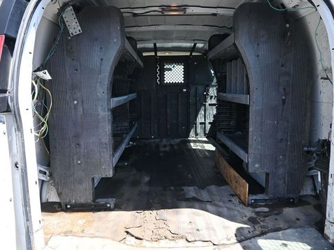 Used 2014 Chevrolet Express 3500 RWD image 13