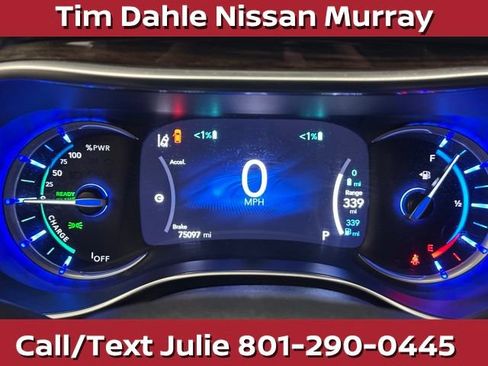 Used 2023 Chrysler Pacifica Limited FWD image 26