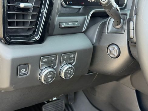 New 2026 GMC Sierra 1500 AT4 w/ AT4 Premium Package AWD/4WD image 17