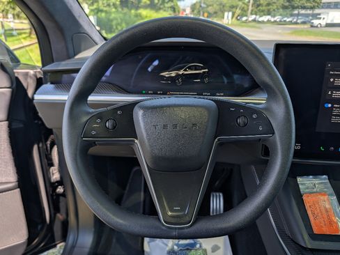 Used 2022 Tesla Model X Plaid AWD/4WD image 24