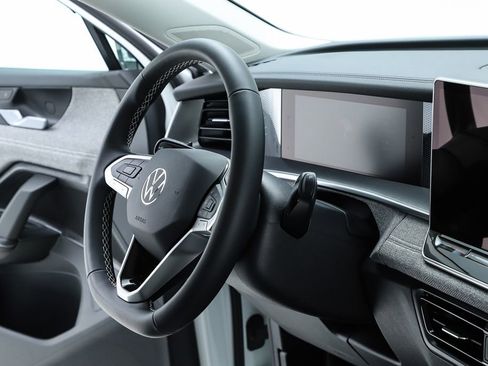 New 2026 Volkswagen Tiguan S image 70