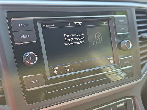 Used 2023 Volkswagen Atlas SE image 23