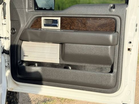 Used 2014 Ford F150 Platinum AWD/4WD image 36