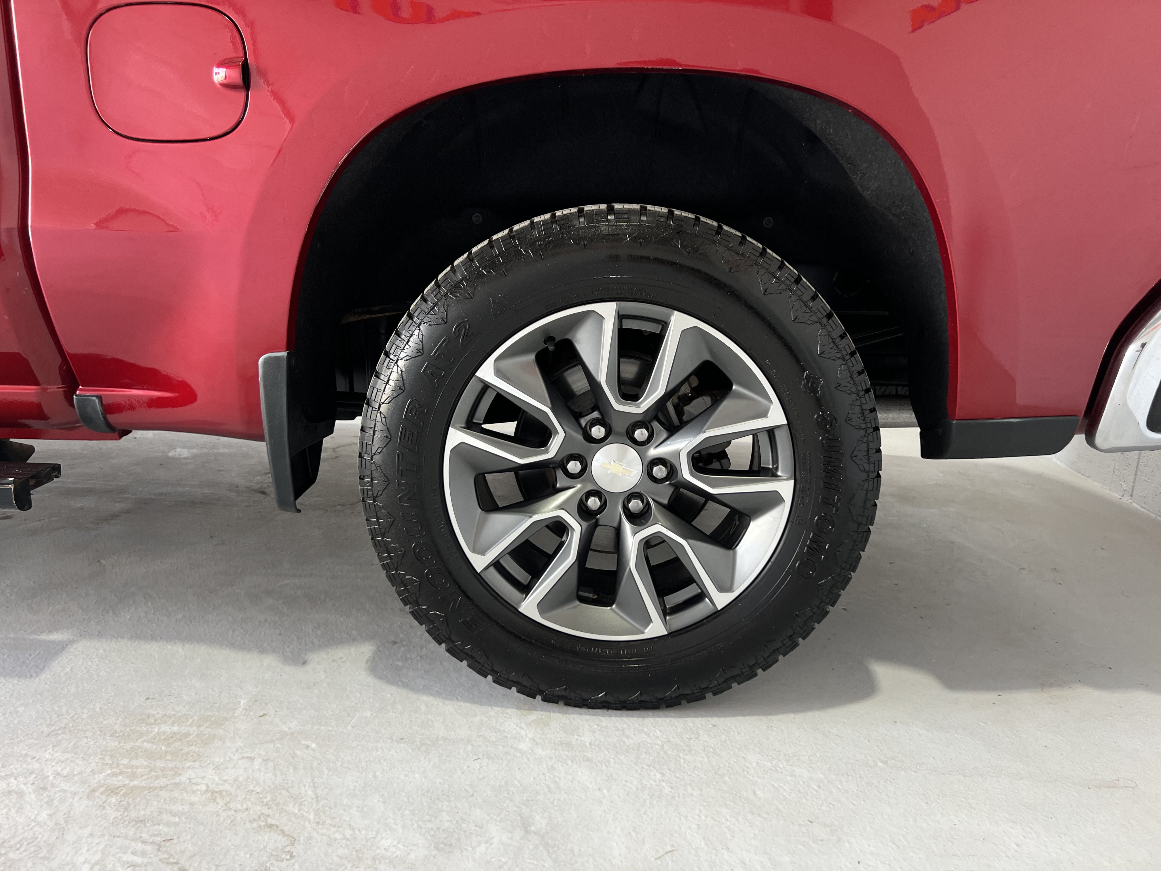 Used 2022 Chevrolet Silverado 1500 LT AWD/4WD image 29