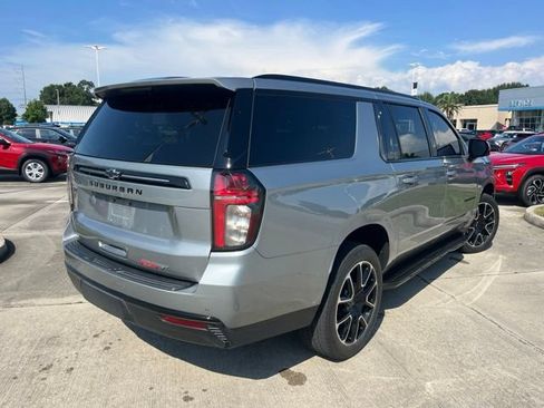 Used 2024 Chevrolet Suburban RST w/ Luxury Package RWD image 8