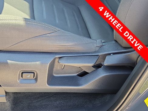 Used 2024 Toyota Tacoma TRD Off-Road AWD/4WD image 14