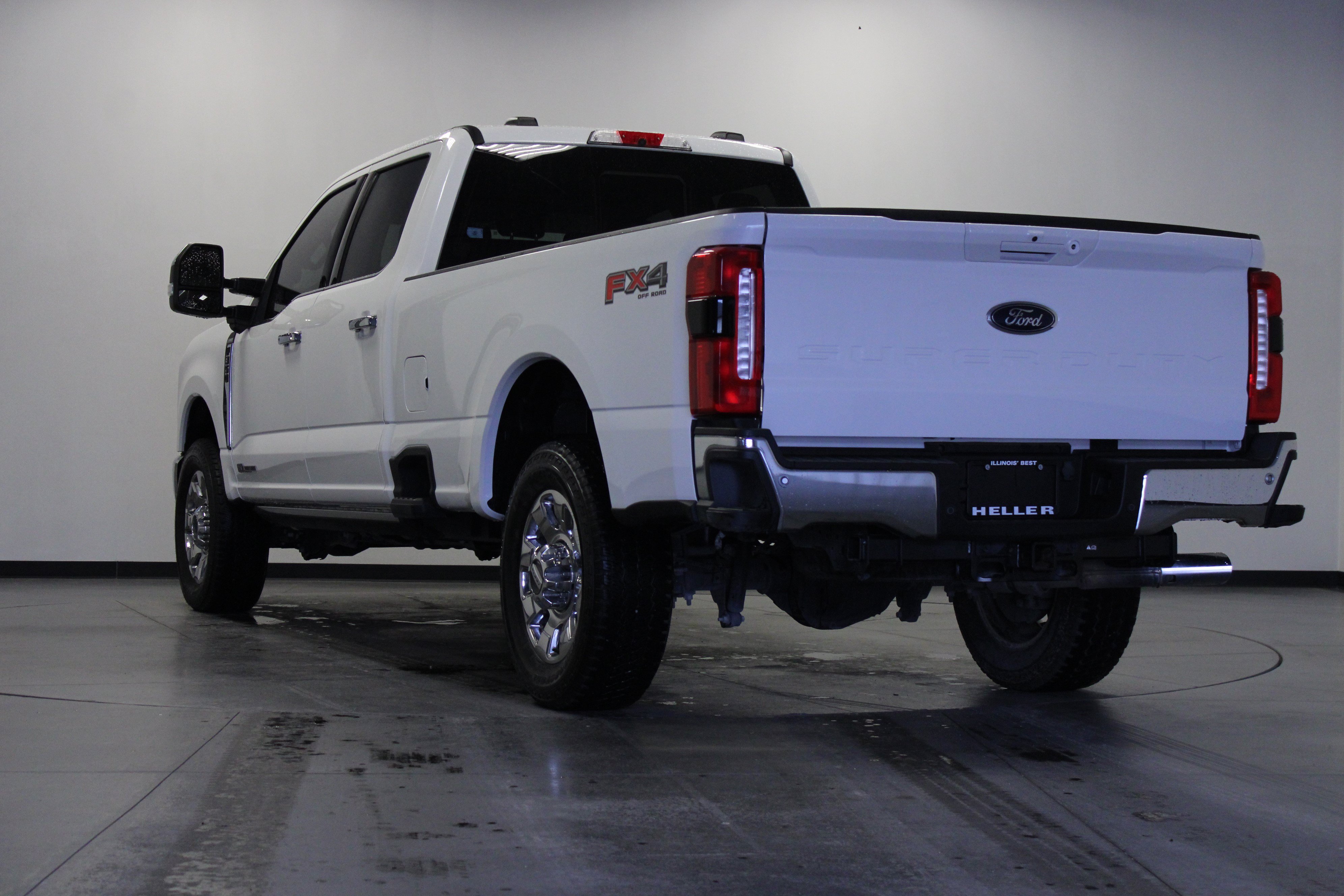 Used 2025 Ford F350 Lariat w/ Lariat Ultimate Package AWD/4WD image 6