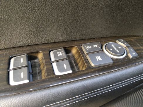 Used 2020 Kia Sorento L FWD image 27