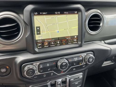 Used 2022 Jeep Wrangler Unlimited Sahara w/ Cold Weather Group AWD/4WD image 11