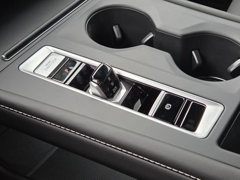 New 2026 Volkswagen Atlas Cross Sport SE FWD image 14