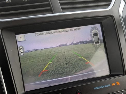 Used 2018 Ford Explorer Limited w/ Equipment Group 301A FWD image 23