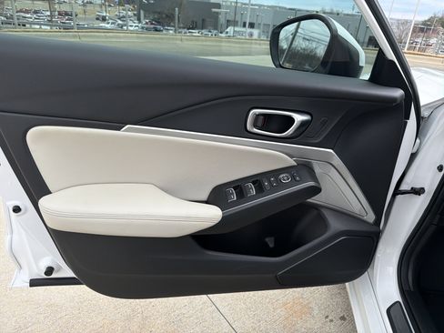 Used 2025 Acura Integra A-Spec image 14