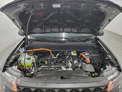 New 2025 Ford Maverick XL w/ Equipment Group 101A image 11