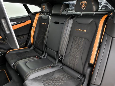 Used 2023 Lamborghini Urus S image 25