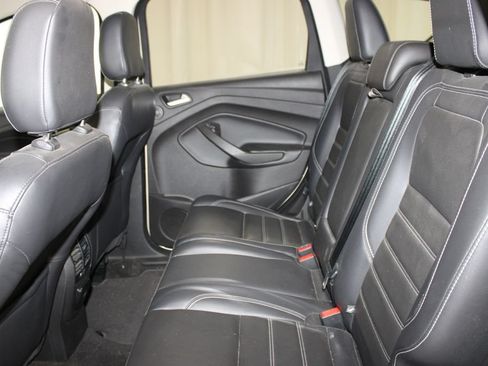 Used 2018 Ford Escape Titanium w/ Ford Safe & Smart Package FWD image 17