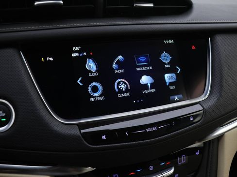 Used 2019 Cadillac XT5 Luxury image 11