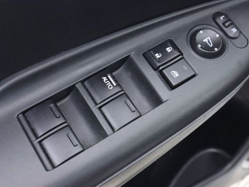 Used 2016 Honda Fit LX image 24