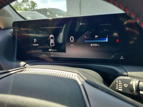 New 2026 Nissan Sentra SR w/ SR Premium Package FWD image 14