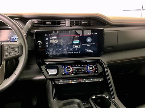 Certified 2025 GMC Sierra 2500 AT4 w/ AT4 Premium Plus Package image 12