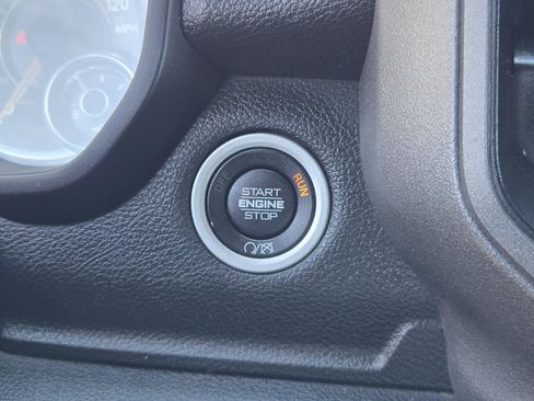 Used 2022 RAM 2500 Tradesman RWD image 11
