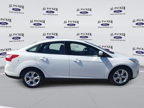 Used 2013 Ford Focus SE FWD image 10