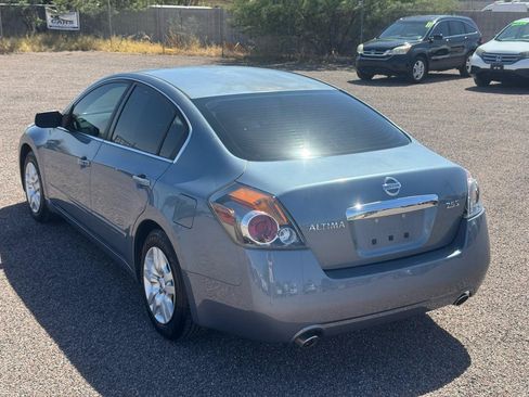Used 2010 Nissan Altima 2.5 S FWD image 12
