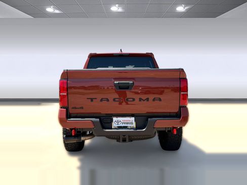 Used 2025 Toyota Tacoma TRD Off-Road AWD/4WD image 10
