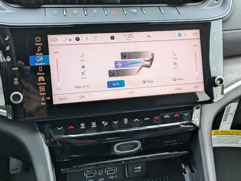 New 2026 Jeep Grand Cherokee Limited AWD/4WD image 26