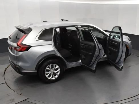 Used 2025 Honda CR-V LX image 6