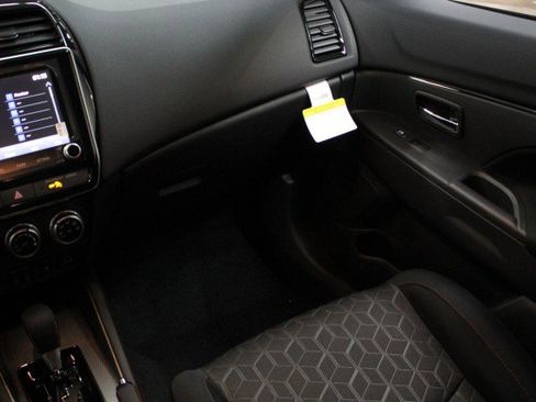 New 2026 Mitsubishi Outlander Sport LE AWD/4WD image 21