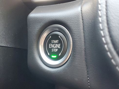 Used 2021 Chevrolet Tahoe LT w/ LT Signature Package image 36