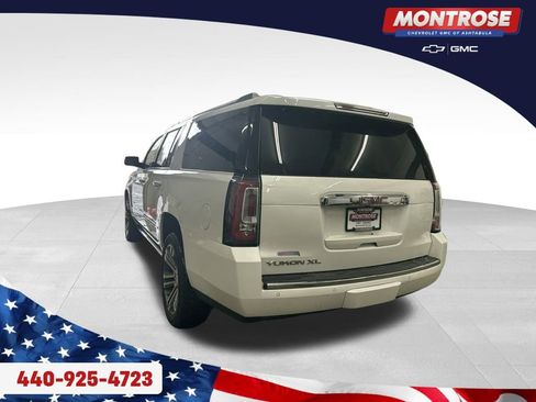 Used 2020 GMC Yukon XL Denali w/ Denali Ultimate Package image 3