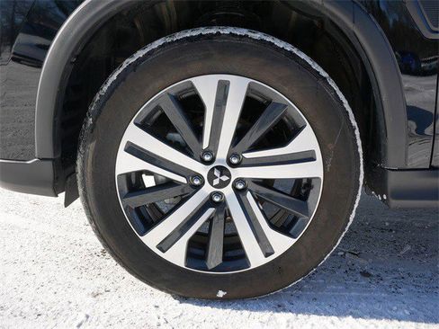 Used 2025 Mitsubishi Outlander Sport ES image 9