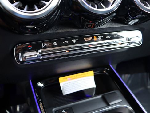 New 2025 Mercedes-Benz GLB 250 image 45